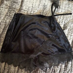 NWT Disturbia velour skort, lace trim